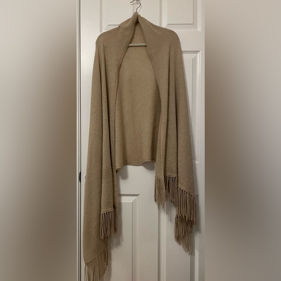 Designer Minnie Rose Cashmere shawl - Picture 3 of 4